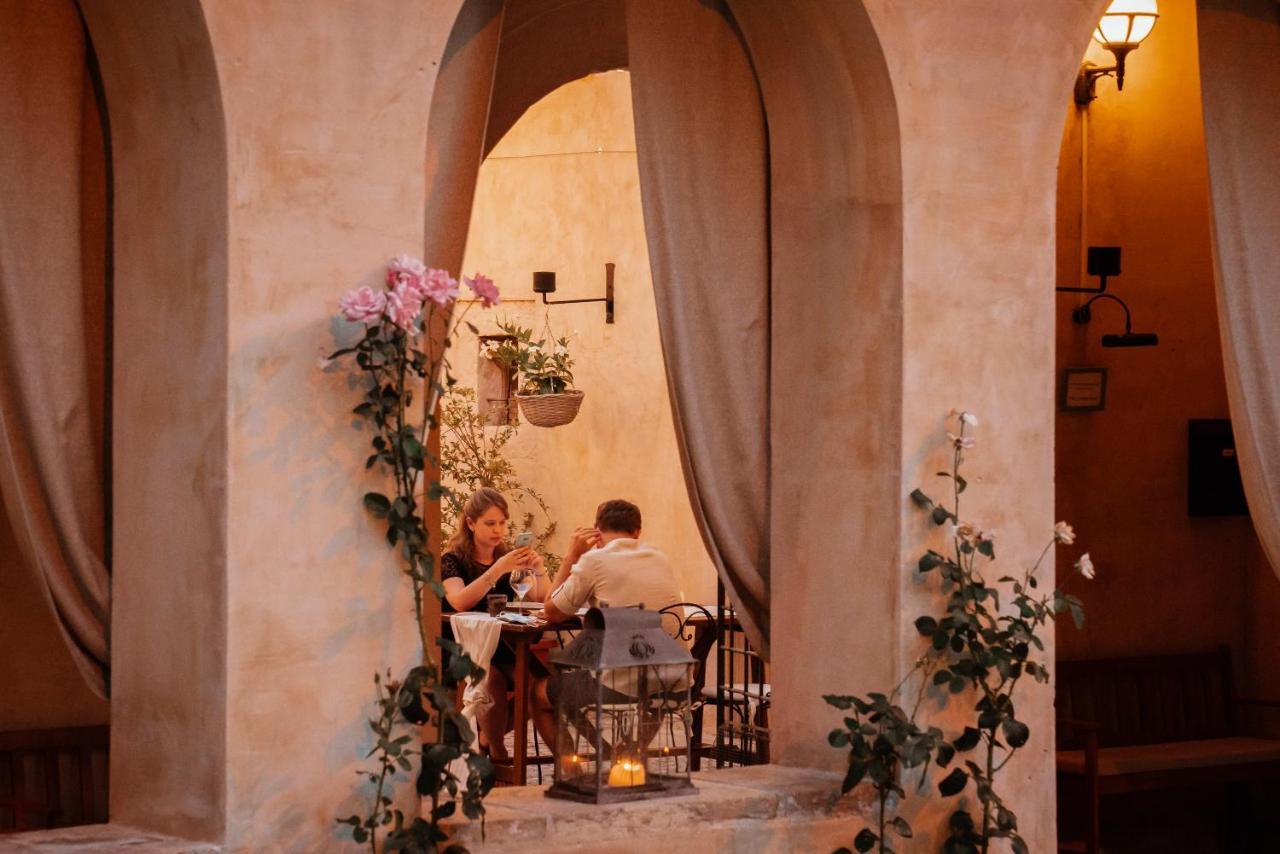 Ex Convento Santa Croce-Country Resort SantʼAnatolia di Narco Exterior foto